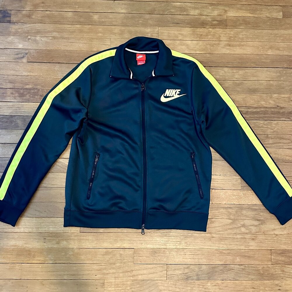 Nike jacket Men Size L Black/Volt